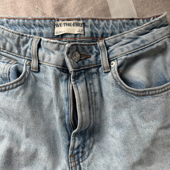 EUC We The Free Pacifica Light Wash High Rise Straight Leg Jeans Sz 27 - Picture 5 of 10